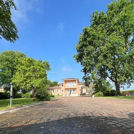 Bed and Breakfast Oasi Relax - Wellness And Olistic-take Off Relax 3*
